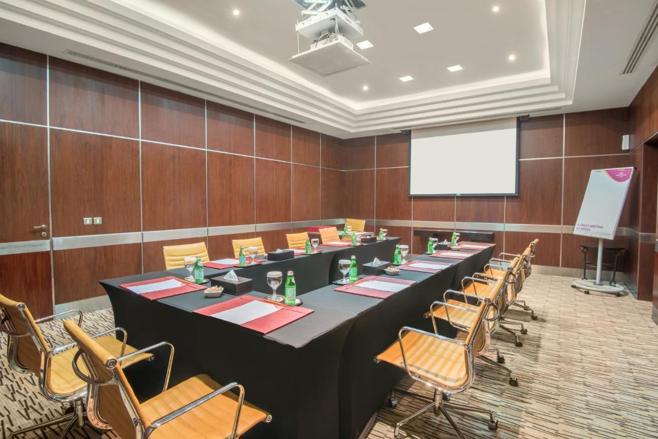 Отель Crowne Plaza Al Khobar By Ihg Экстерьер фото Meeting room